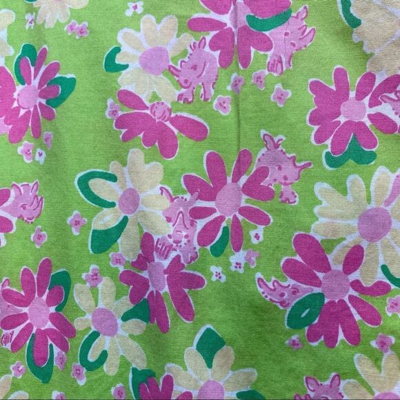 Lilly Pulitzer Floral And Rhino Print Capris Size 10 - Picture 10 of 10
